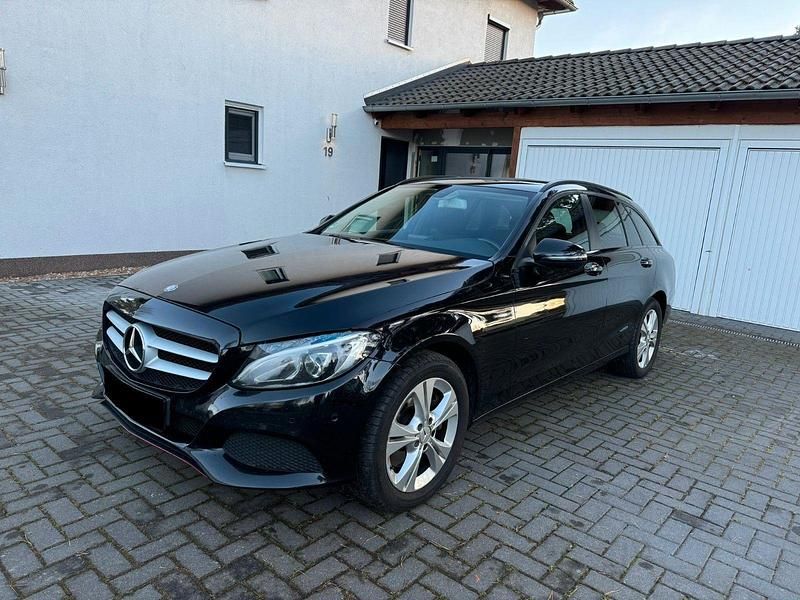 Schwarz Gebraucht 2015 Mercedes C250 Kombi | 7.900 € (Superpreis) - Bild 1/4