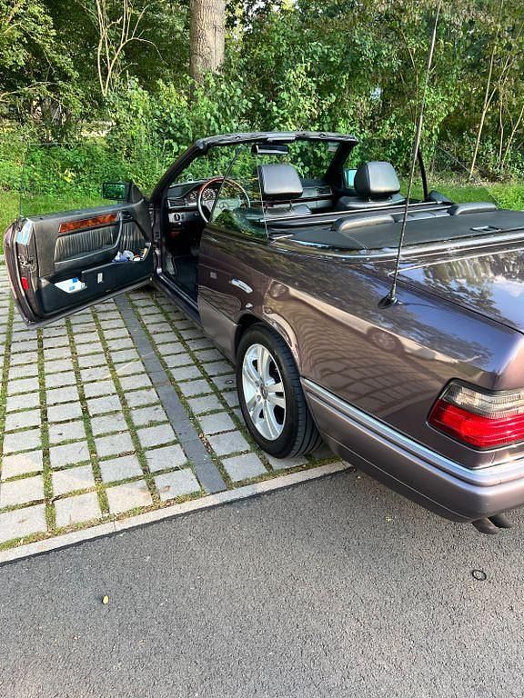Gebraucht Mercedes 320 220 PS (161 kW) 1994 Violet Cabrio