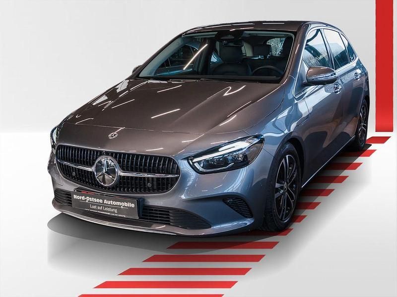 Grau Gebraucht 2025 Mercedes B200 Progressive Van / Kleinbus | 29.990 € (Guter Preis) - Bild 1/4
