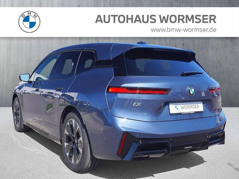 Neu BMW iX Sport Line 300 kW (408 PS) 2026 Blau SUV