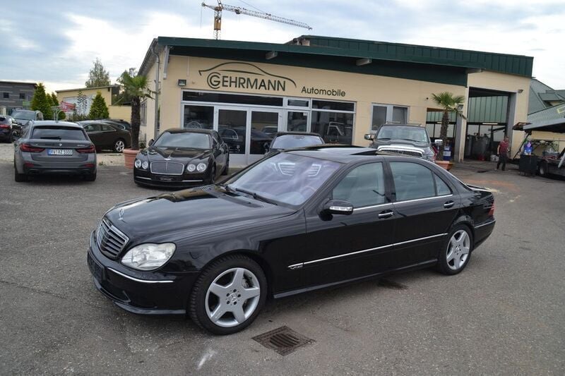 Obsidianschwarz metalliclack Gebraucht 2002 Mercedes S600L AMG Limousine | 17.950 € (Etwas zu teuer) - Bild 1/4