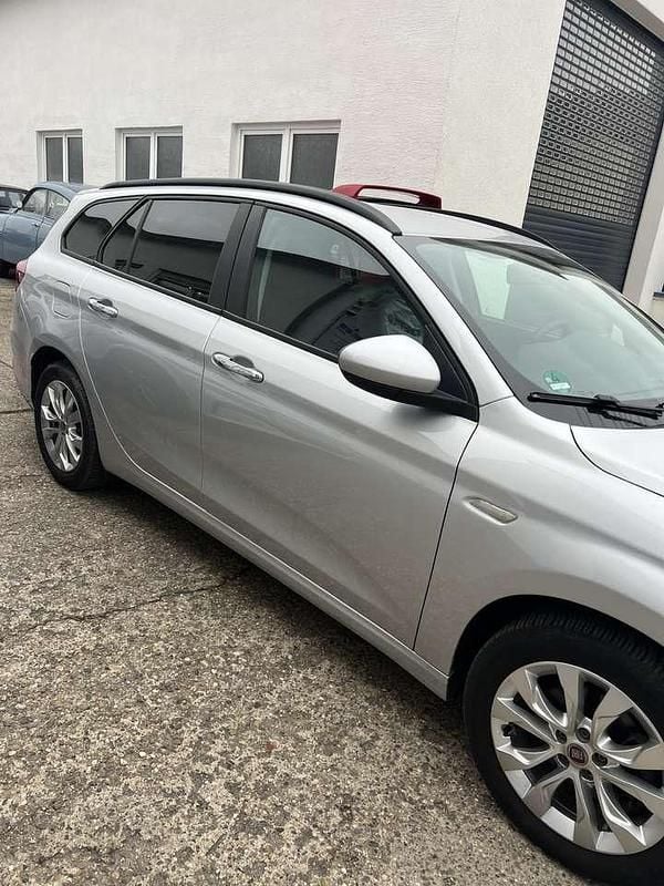 Gebraucht Fiat Tipo Easy 120 PS (88 kW) 2016 Grau Kombi