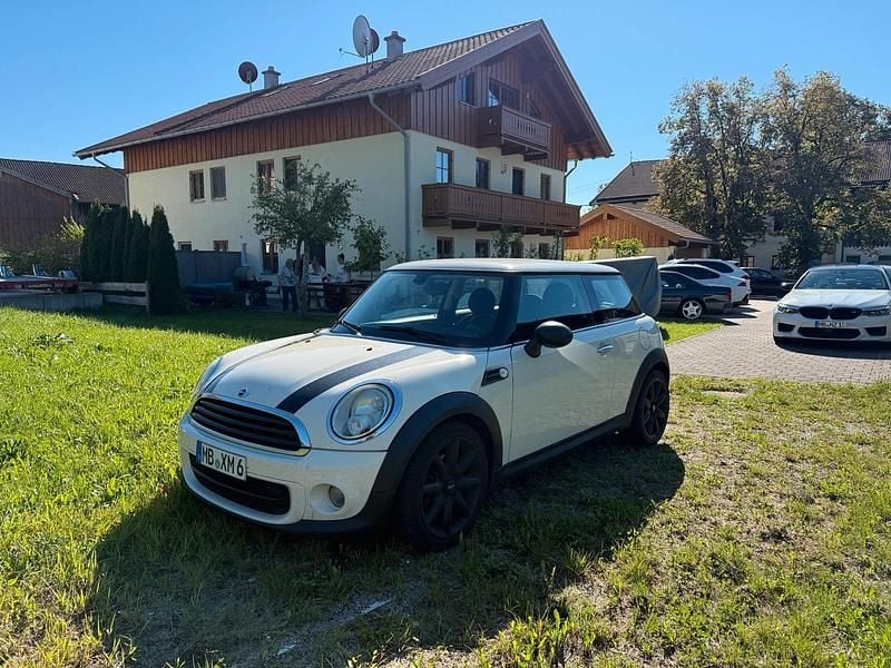Beige Gebraucht 2010 Mini Cooper D Kleinwagen | 3.999 € - Bild 1/4