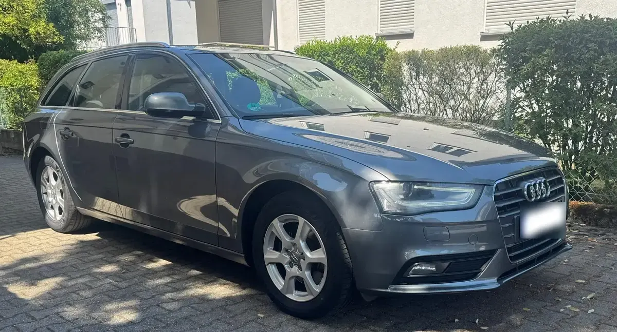 Gebraucht Audi A4 177 PS (130 kW) 2012 Grau Kombi