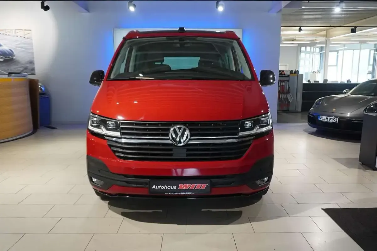Gebraucht VW California Beach 204 PS (150 kW) 2022 Kirschrot Van