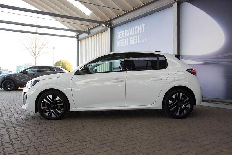 Gebraucht Peugeot 208 Allure 101 PS (74 kW) 2024 Weiß Kleinwagen