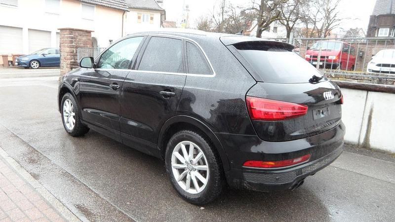Gebraucht Audi Q3 Design 179 PS (131 kW) 2015 Schwarz SUV