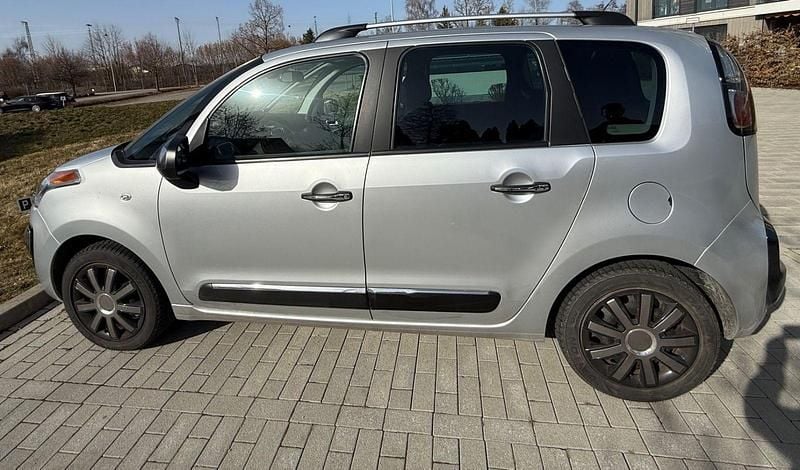 Second-hand Citroën C3 Picasso PureTech 110 CP (80 kW) 2016 Argintiu Monovolum