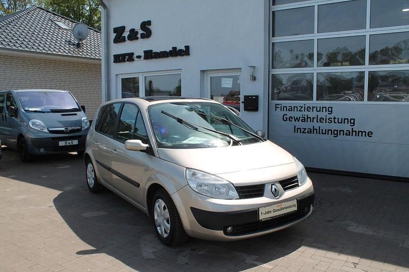 Beige Gebraucht 2006 Renault Scénic II Avantage Van / Kleinbus | 3.444 € (Teuer) - Bild 1/3