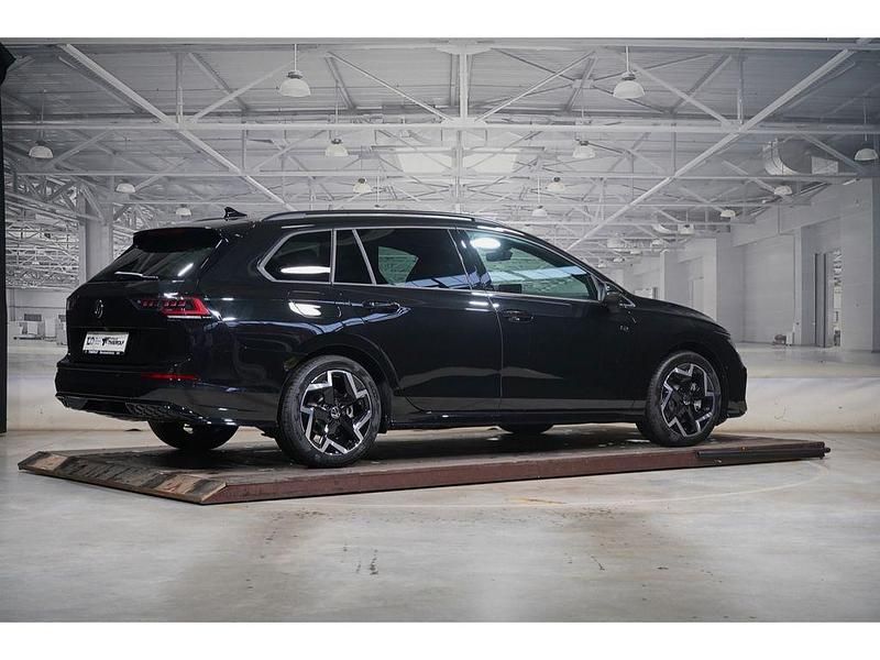 Neu VW Golf VIII Style 150 PS (110 kW) 2025 Schwarz Kombi