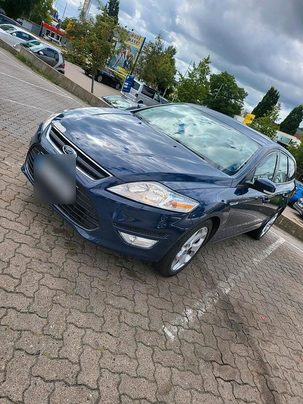 Gebraucht Ford Mondeo 140 PS (102 kW) 2012 Blau Kombi