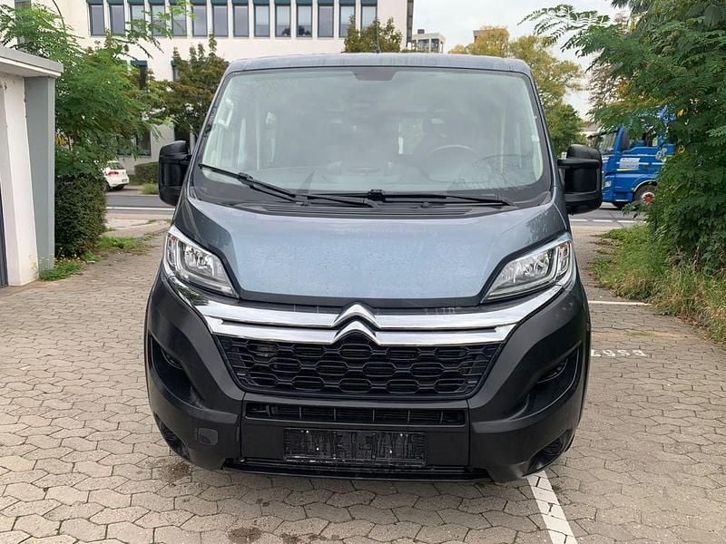 Gebraucht 2020 Citroën Jumper Live Van / Kleinbus | 22.999 € (Teuer) - Bild 1/4