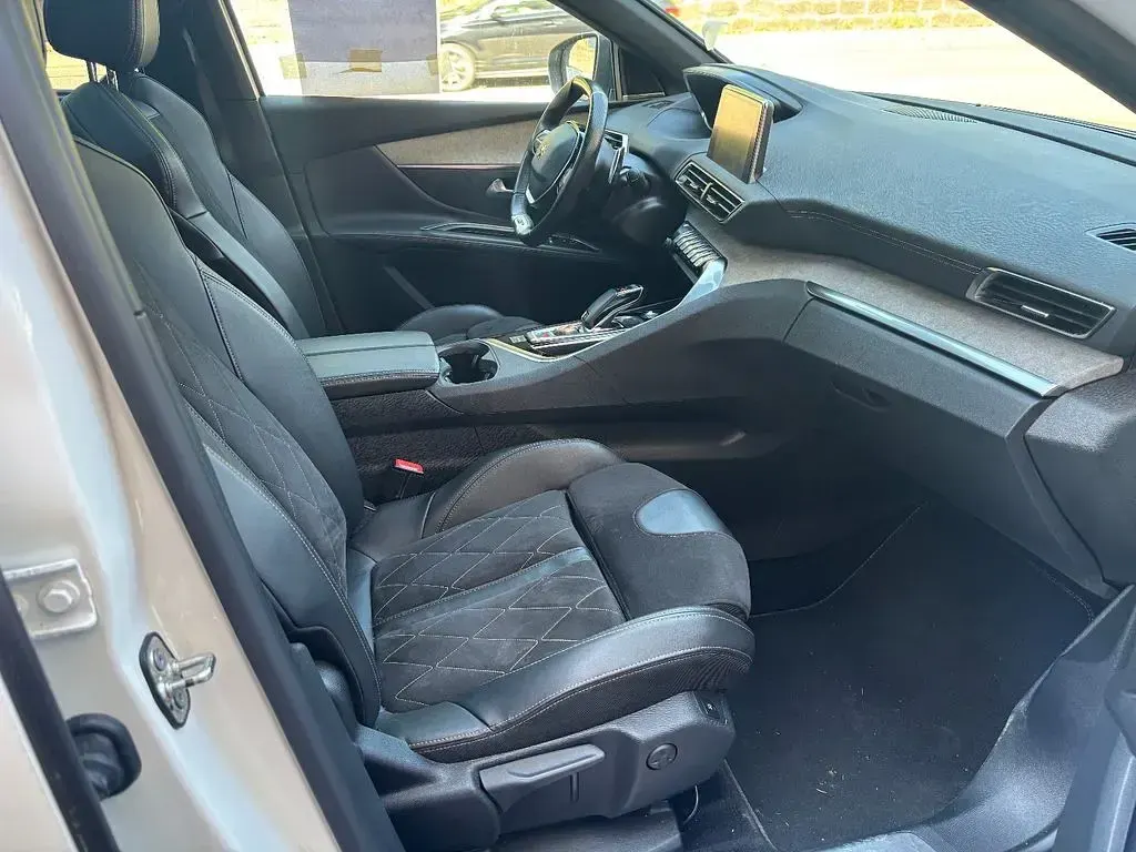 Gebraucht Peugeot 5008 GT 177 PS (130 kW) 2020 Weiß SUV