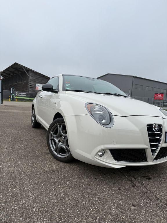 Gebraucht Alfa Romeo MiTo 105 PS (77 kW) 2014 Kleinwagen