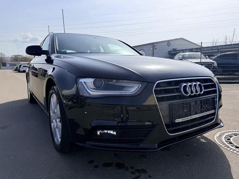 Gebraucht Audi A4 Attraction 150 PS (110 kW) 2015 Schwarz Kombi