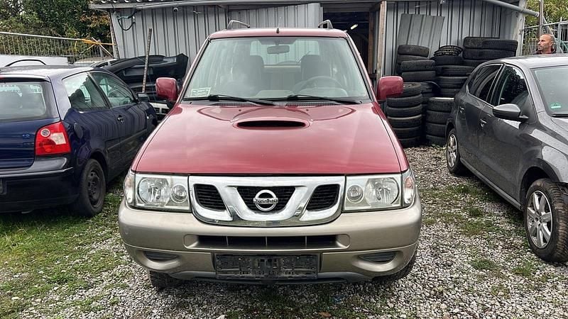 Gebraucht 2002 Nissan Terrano SUV | 1.499 € - Bild 1/4