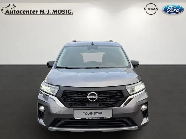 Neu Nissan Townstar Tekna 131 PS (96 kW) 2025 [kng] steel grey Kombi