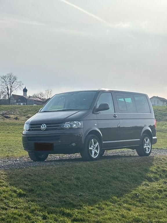 Second-hand VW T5 140 CP (102 kW) 2014 Maro Van