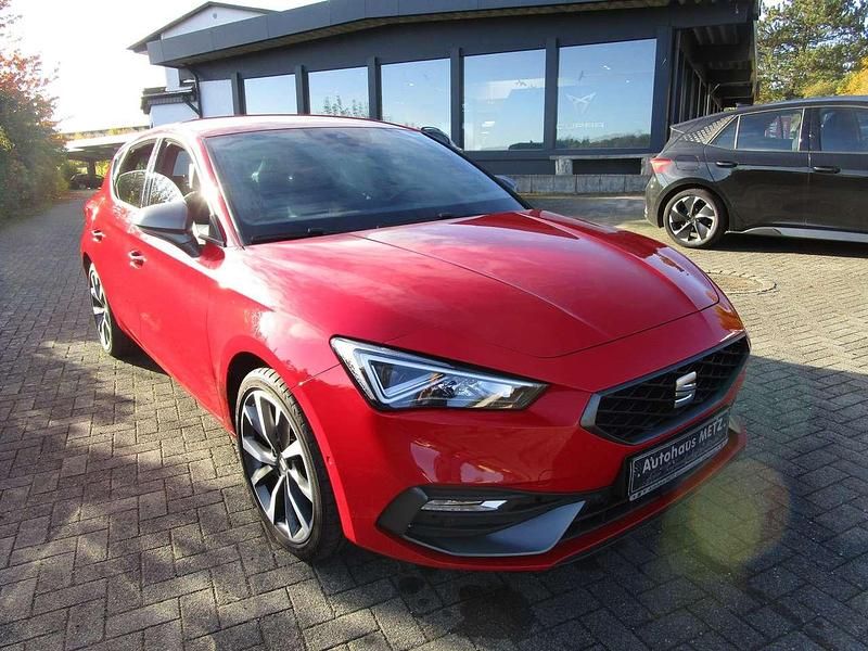 Gebraucht Seat Leon FR 150 PS (110 kW) 2021 Rojo emocion Limousine