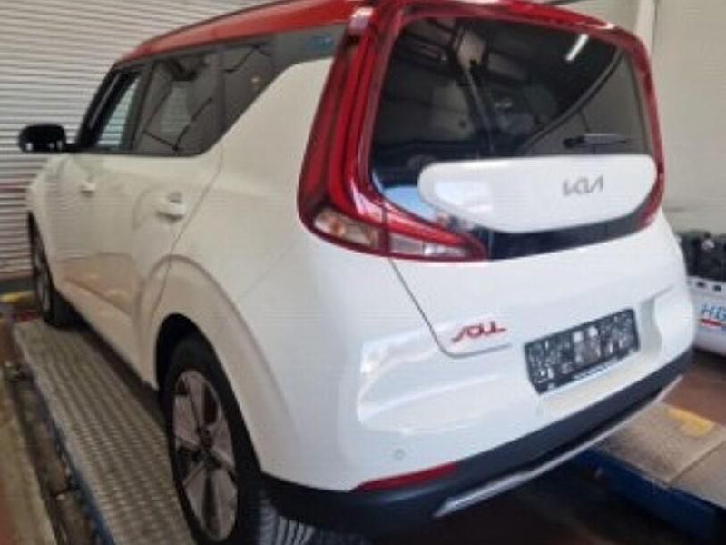 Gebraucht Kia Soul Vision 150 kW (204 PS) 2022 Weiß SUV