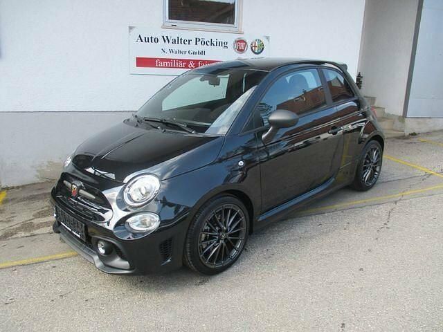 Gebraucht Abarth 595 165 PS (121 kW) 2024 Scorpione schwarz Kleinwagen