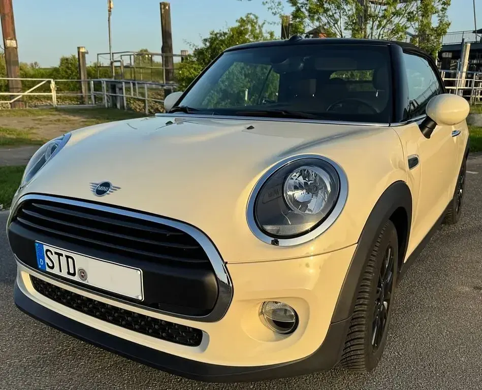 Gebraucht Mini One Cabriolet 102 PS (75 kW) 2018 Weiß Cabrio