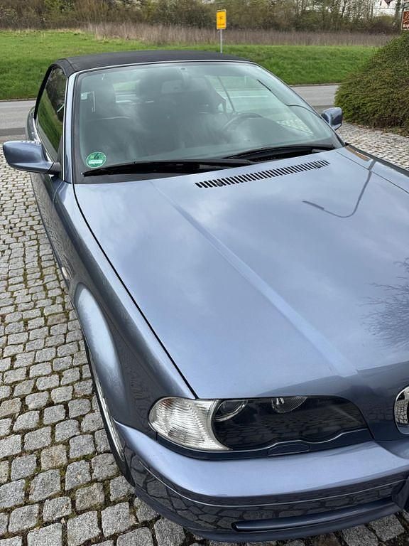 Gebraucht BMW 320 170 PS (125 kW) 2001 Blau Cabrio