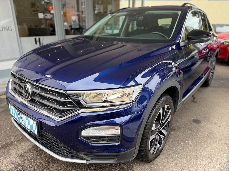 Blau Gebraucht 2020 VW T-Roc United SUV | 22.499 € (Guter Preis) - Bild 1/4
