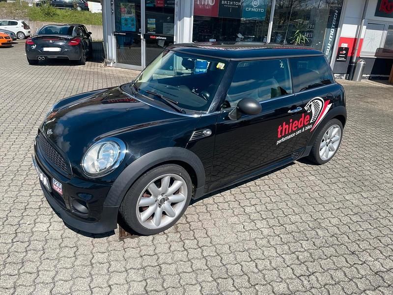 Second-hand Mini Cooper 98 CP (72 kW) 2011 Negru Hatchback