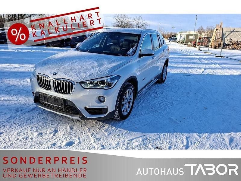 Mineralweiss metallic Gebraucht 2017 BMW X1 xLine SUV | 17.685 € (Superpreis) - Bild 1/4
