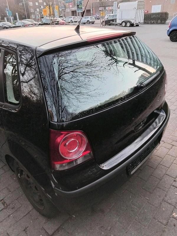 Gebraucht VW Polo 64 PS (47 kW) 2005 Schwarz Kleinwagen