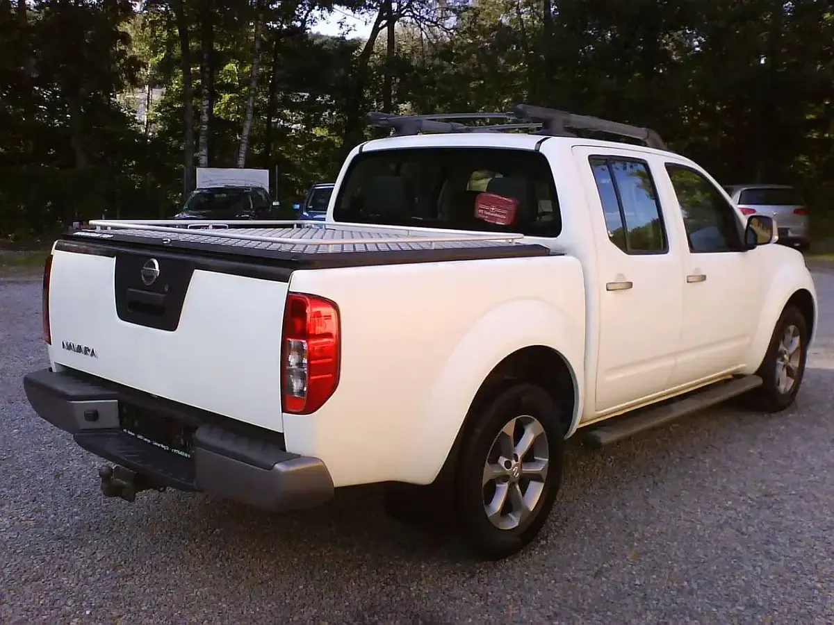 Gebraucht Nissan Navara Platinum 190 PS (139 kW) 2013 White (s) Pickup