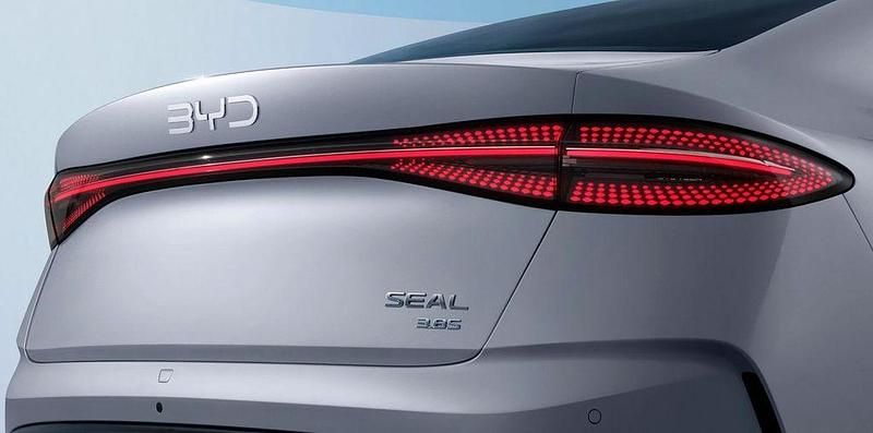 Neu BYD Seal 389 kW (530 PS) 2026 Grau Limousine