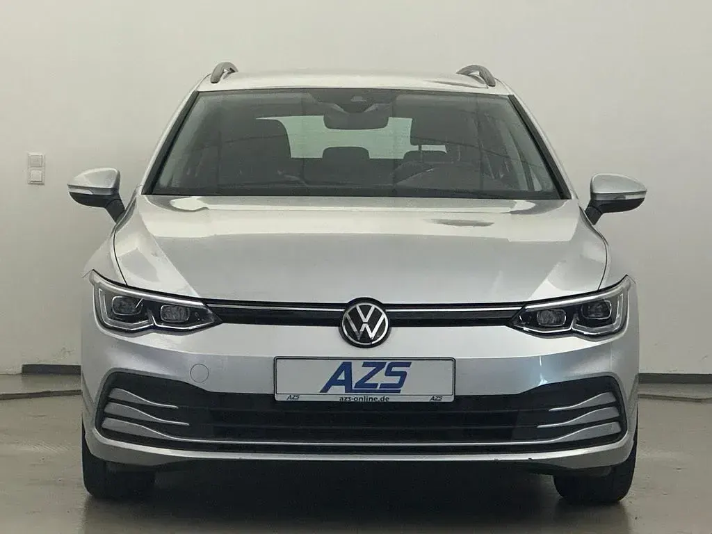 Gebraucht VW Golf VIII Life 116 PS (85 kW) 2023 Silber Kombi