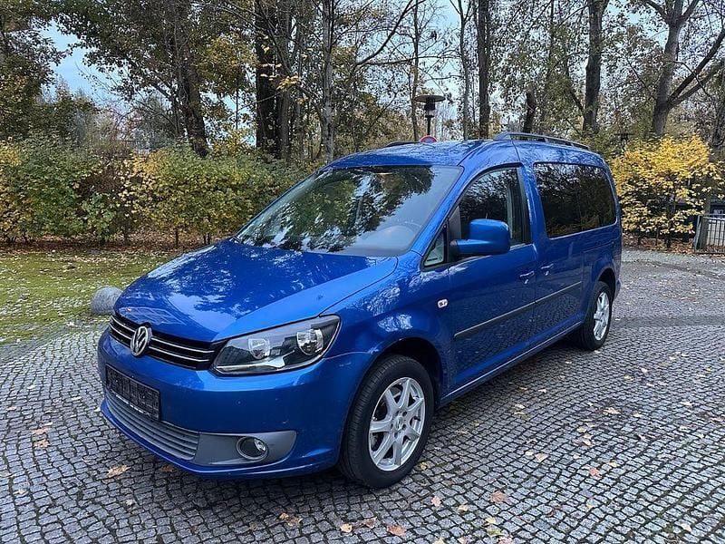 Blau Gebraucht 2011 VW Caddy Maxi Comfortline Van / Kleinbus | 6.800 € (Guter Preis) - Bild 1/4