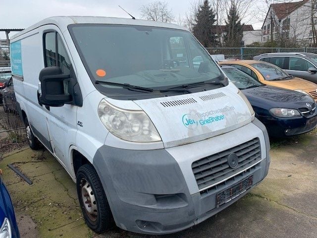 Gebraucht Fiat Ducato 101 PS (74 kW) 2010 Weiß Van