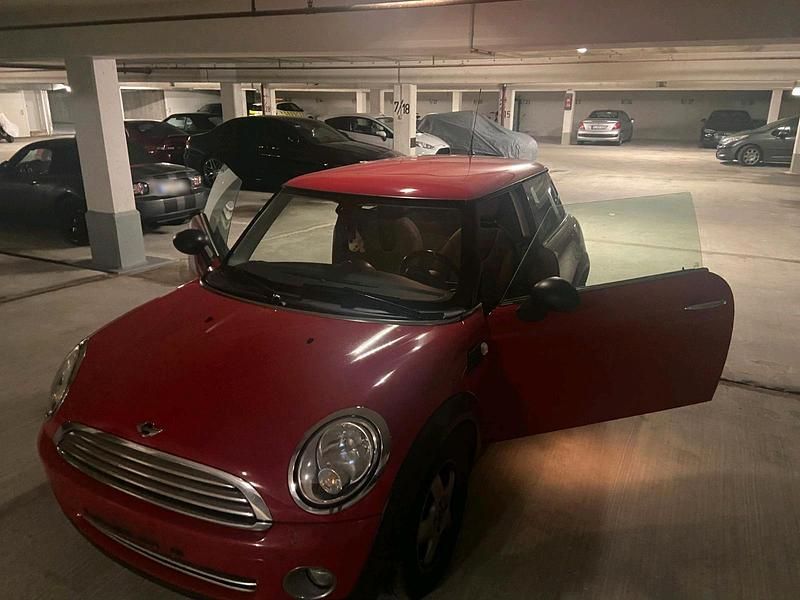 Gebraucht Mini Cooper 75 PS (55 kW) 2009 Rot Kleinwagen