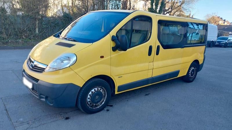 Gebraucht Opel Vivaro 114 PS (83 kW) 2008 Gelb Van / Kleinbus