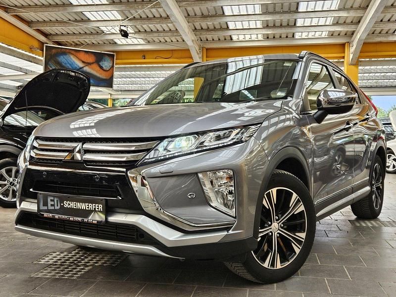 Grau Gebraucht 2019 Mitsubishi Eclipse Cross SUV | 18.975 € (Fairer Preis) - Bild 1/3