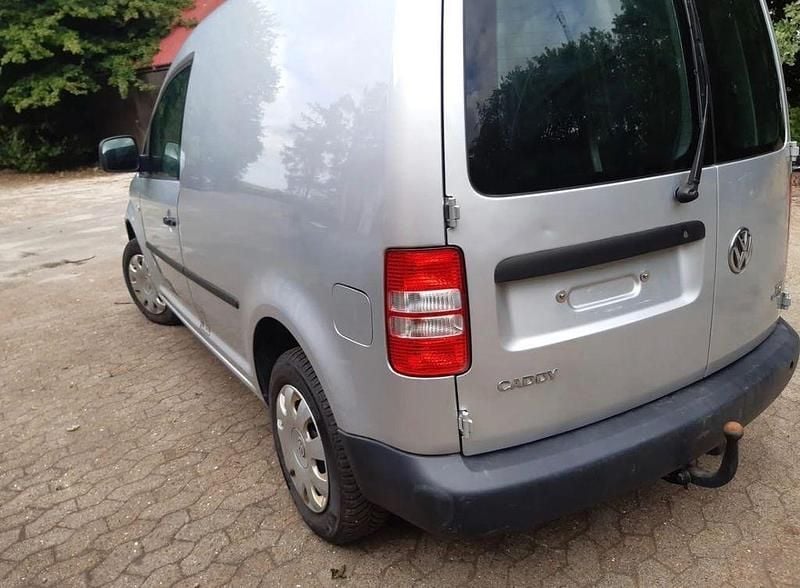 Gebraucht VW Caddy Edition 75 PS (55 kW) 2011 Silber Van / Kleinbus