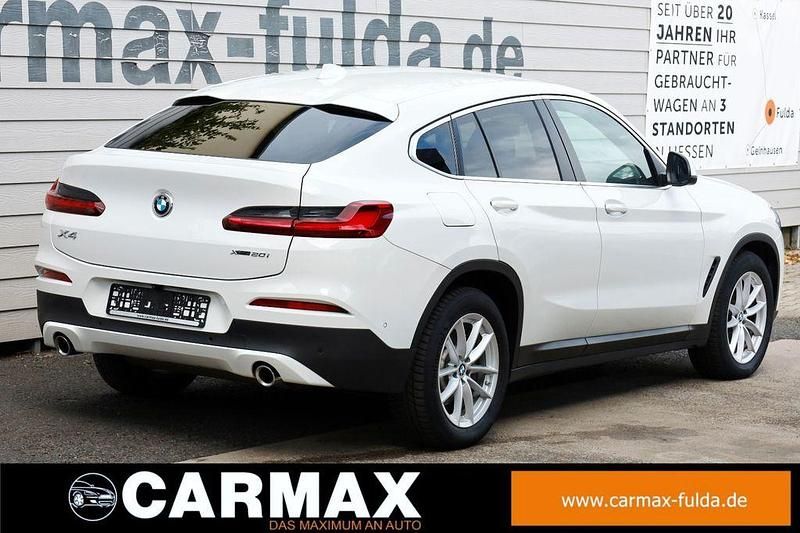 Alpinweiss iii Gebraucht 2020 BMW X4 Advantage SUV | 30.400 € (Fairer Preis) - Bild 1/4