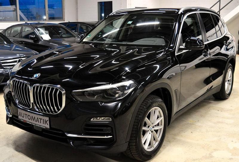 Schwarz Gebraucht 2019 BMW X5 Sport Line SUV | 37.700 € (Guter Preis) - Bild 1/4