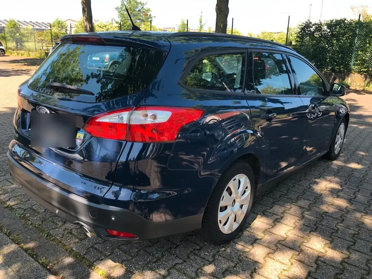 Używany Ford Focus 115 KM (84 kW) 2012 Niebieski Kombi