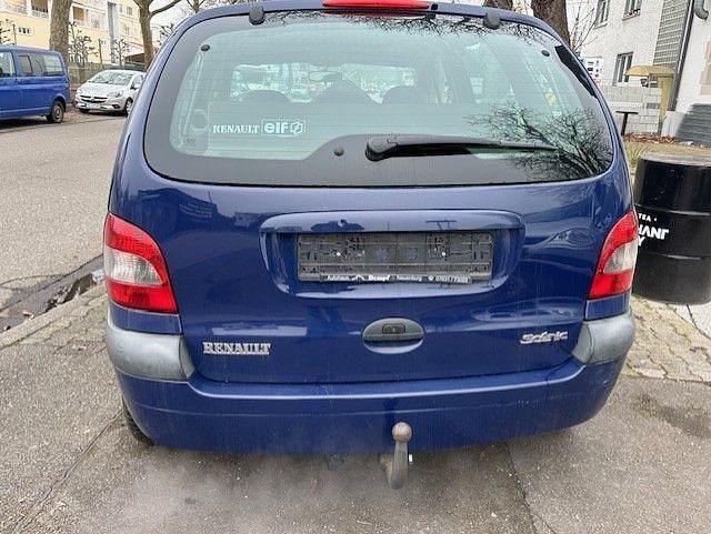 Gebraucht Renault Scénic 139 PS (102 kW) 2000 Blau Van / Kleinbus