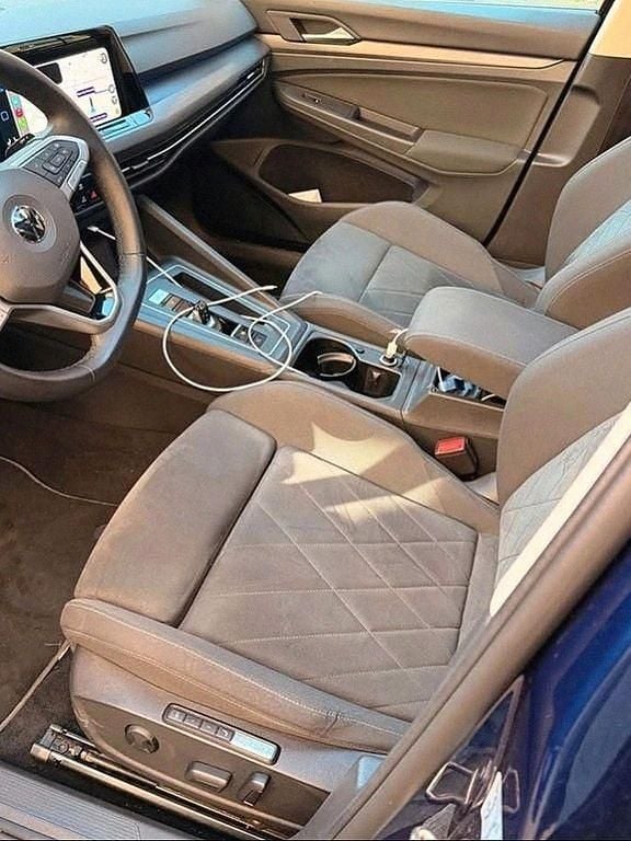 Gebraucht VW Golf VII Highline 150 PS (110 kW) 2020 Limousine