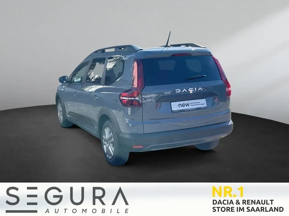 Gebraucht Dacia Jogger Expression 110 PS (80 kW) 2023 Grau Van / Kleinbus