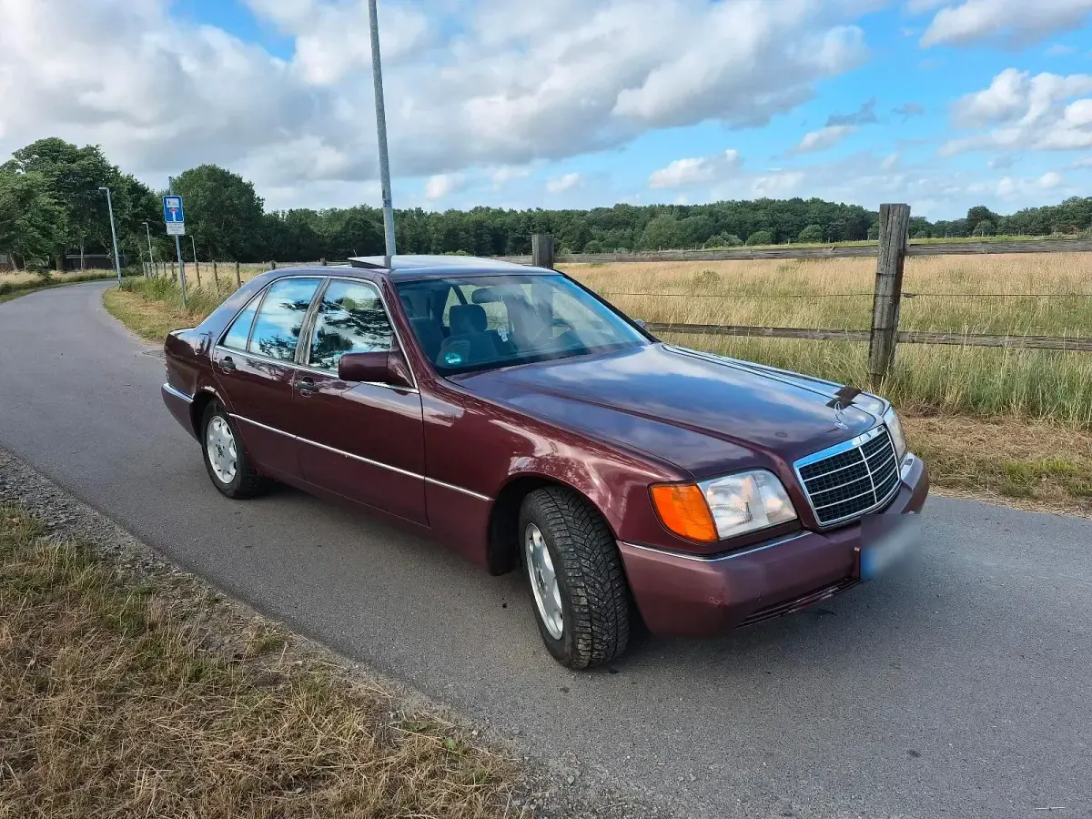 Gebraucht Mercedes 400 286 PS (210 kW) 1992 Rot Limousine