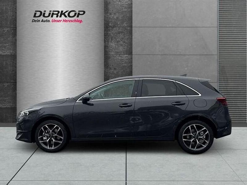 Gebraucht Kia Ceed Style 140 PS (102 kW) 2025 Schwarz Kleinwagen