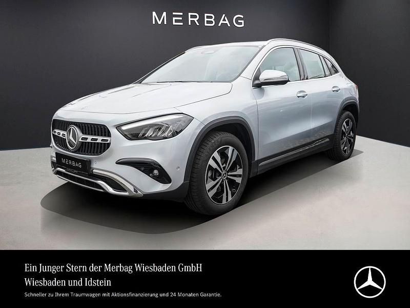 Silber Gebraucht 2024 Mercedes GLA180 Advanced Plus SUV | 36.390 € (Fairer Preis) - Bild 1/4