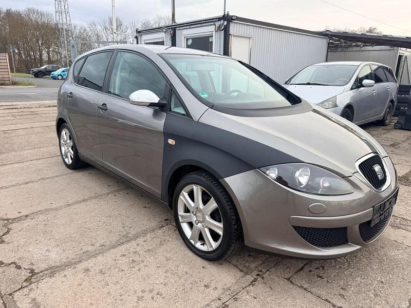 Gebraucht Seat Altea Fresh 150 PS (110 kW) 2005 Grau Van / Kleinbus